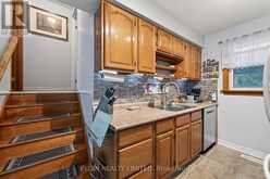 32 COYNE STREET | St. Thomas Ontario | Slide Image Eight