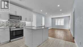 2284 EVANS BOULEVARD | London Ontario | Slide Image Nine