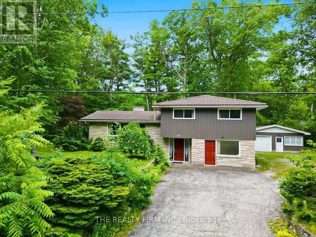 48 LAKE ROAD Grand Bend Ontario, N0M 1T0 - 6 Bedrooms Home For Sale