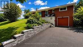 1031 EAGLE DRIVE | London Ontario | Slide Image One