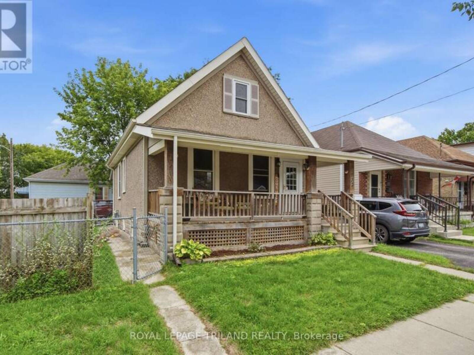 132 OAK STREET, London, Ontario N5Z 2H6