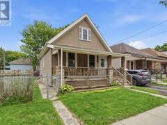 132 OAK STREET London Ontario, N5Z 2H6