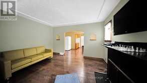 74 STERLING STREET | London Ontario | Slide Image Eight
