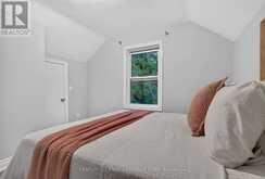384 WHARNCLIFFE ROAD S | London Ontario | Slide Image Seventeen