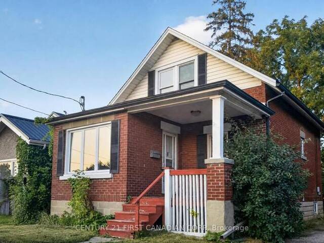 384 WHARNCLIFFE ROAD S London Ontario, N6J 2M1 - 5 Bedrooms Home For Sale
