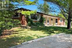 27 HILL STREET | Grand Bend Ontario | Slide Image Eight