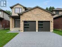 1600 CHICKADEE TRAIL | London Ontario | Slide Image Two