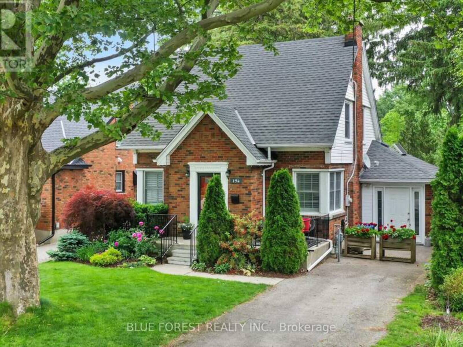 194 BELGRAVE AVENUE, London, Ontario N6C 4B9