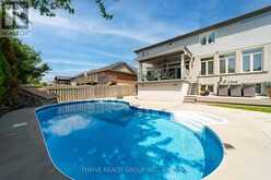 944 COLLINS DRIVE | London Ontario | Slide Image Twenty