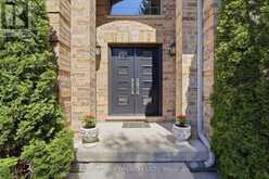 4 BARON CRESCENT | Komoka Ontario | Slide Image Three