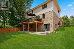 830 RIVERSIDE DRIVE | London Ontario | Slide Image Forty-eight