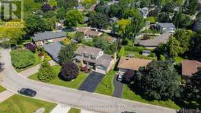 20 PARKVIEW DRIVE | St. Thomas Ontario | Slide Image Two