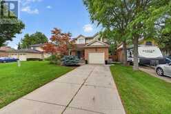 603 COUNTRY CLUB MEWS | London Ontario | Slide Image Two
