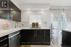270 SOUTH LEAKSDALE CIRCLE | London Ontario | Slide Image Sixteen