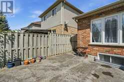 270 SOUTH LEAKSDALE CIRCLE | London Ontario | Slide Image Forty