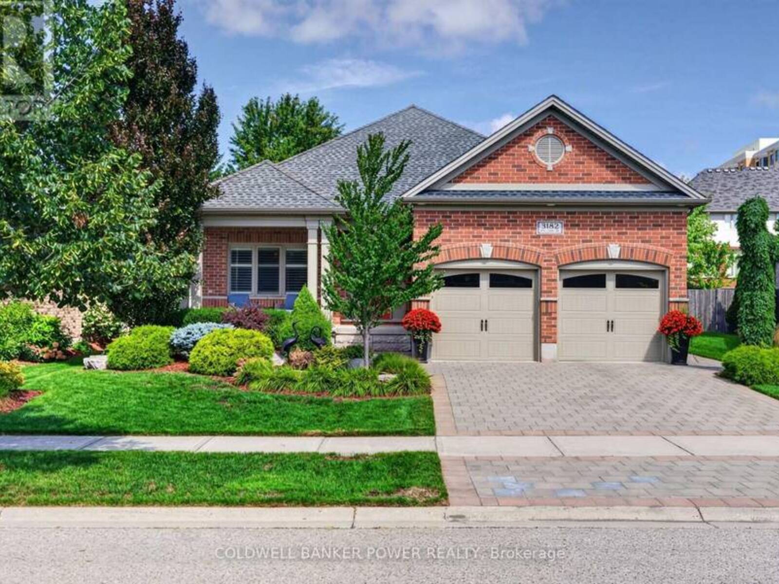 3182 PINCOMBE DRIVE, London, Ontario N6L 0B4