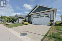 34 SUNRISE LANE | Grand Bend Ontario | Slide Image Eight