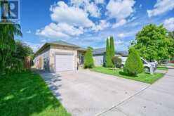896 FOGERTY STREET | London Ontario | Slide Image Two
