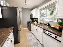 95 CLIFTON CRESCENT S | London Ontario | Slide Image Six