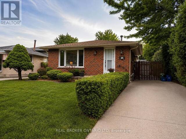 95 CLIFTON CRESCENT S London Ontario, N6C 3V9 - 4 Bedrooms Home For Sale