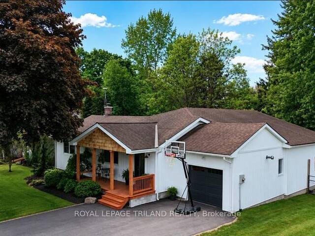 298 SUNSET DRIVE St. Thomas Ontario, N5R 3C5 - 3 Bedrooms Home For Sale