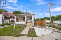 328 OAKLAND AVENUE | London Ontario | Slide Image Two
