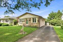 65 VILLENEUVE CRESCENT | London Ontario | Slide Image Two