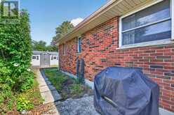 4 HARDING CRESCENT | London Ontario | Slide Image Thirty-one