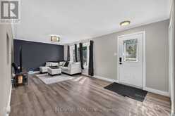 4 HARDING CRESCENT | London Ontario | Slide Image Six
