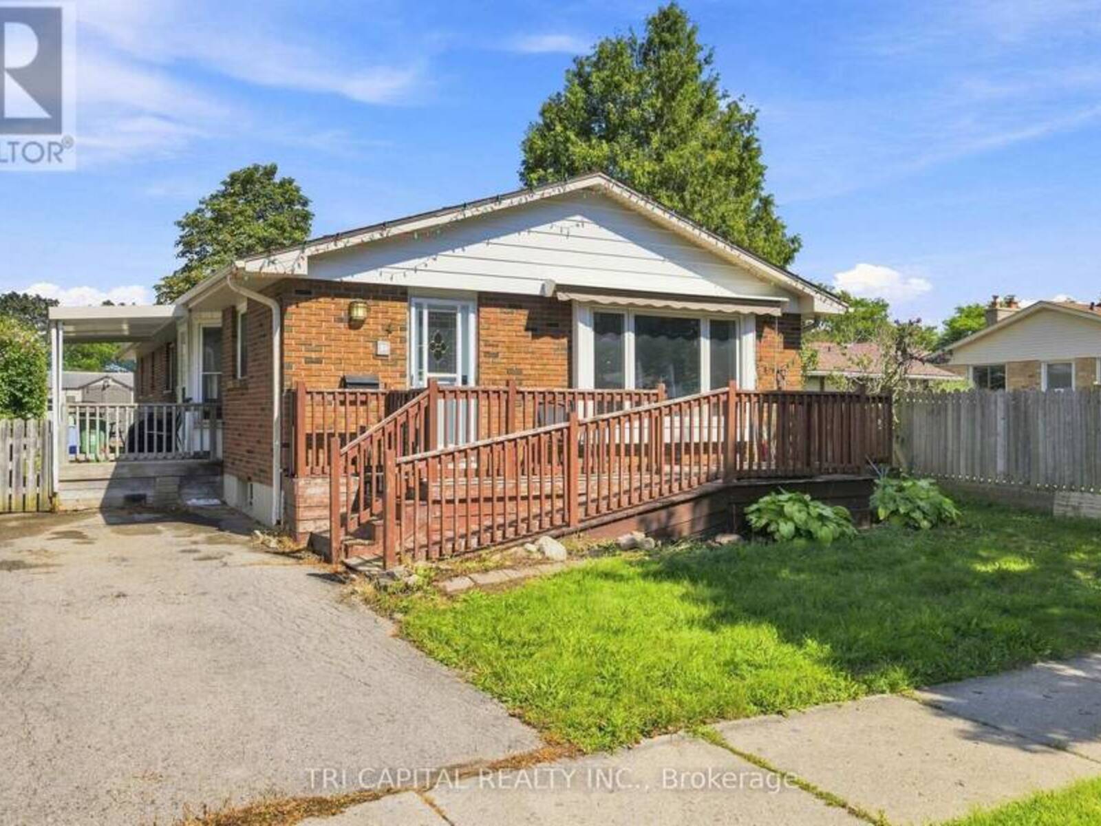 4 HARDING CRESCENT, London, Ontario N6E 1G3