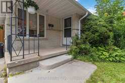34 OREGON ROAD | London Ontario | Slide Image Three