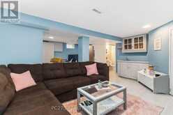 34 OREGON ROAD | London Ontario | Slide Image Nine