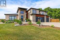 12 GROGAST COURT | Strathroy-Caradoc Ontario | Slide Image Three