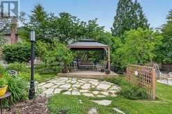 46 GARDEN WALK | London Ontario | Slide Image Thirty-eight