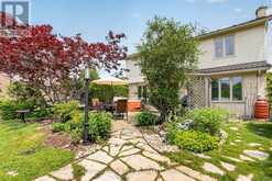 46 GARDEN WALK | London Ontario | Slide Image Forty-two