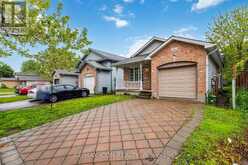 238 FLEMING DRIVE | London Ontario | Slide Image Sixteen