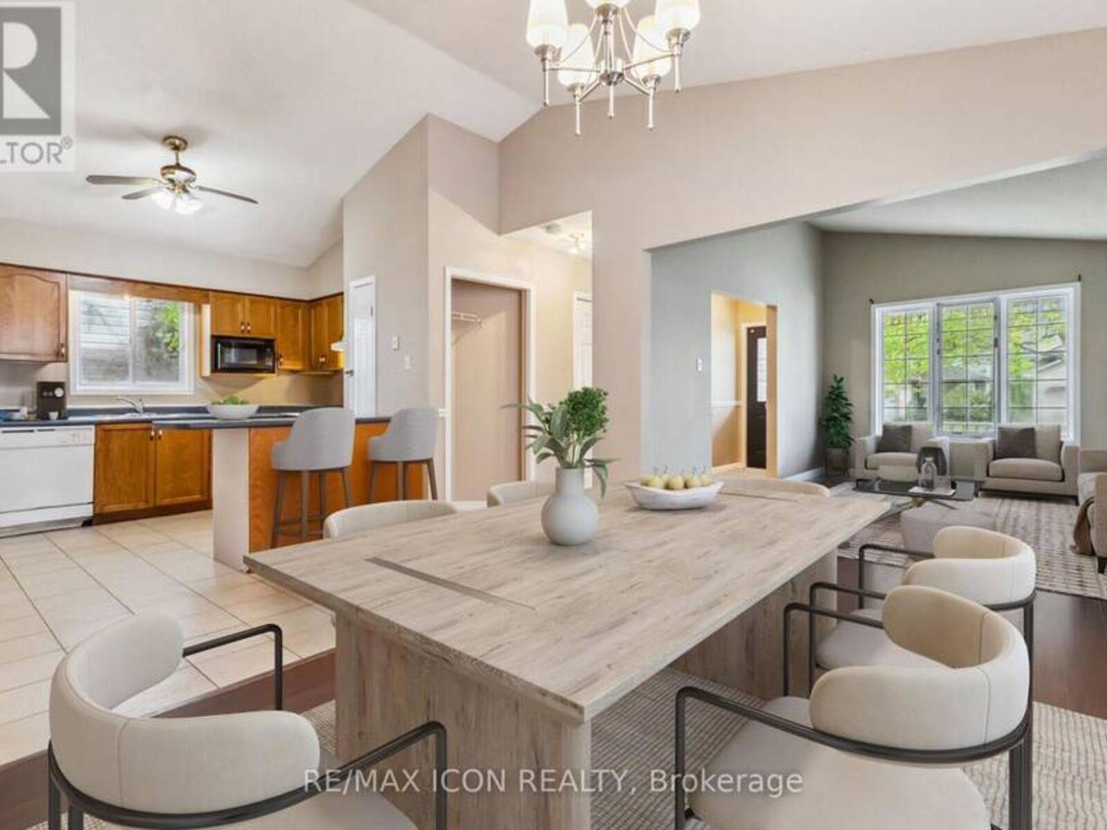 238 FLEMING DRIVE, London, Ontario N5V 4Y9