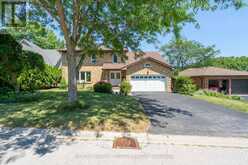 9 ULLSWATER CRESCENT | London Ontario | Slide Image Two