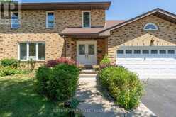 9 ULLSWATER CRESCENT | London Ontario | Slide Image Three