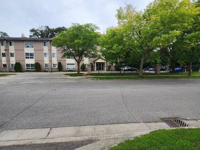 204 - 1265 BENTLEY DRIVE London Ontario, N5V 4M4 - 2 Bedrooms Condo For Sale