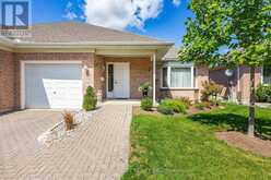 33 ILDERBROOK CIRCLE | Ilderton Ontario | Slide Image One