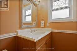 327 EVERGLADE CRESCENT | London Ontario | Slide Image Seventeen