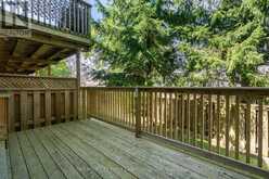 327 EVERGLADE CRESCENT | London Ontario | Slide Image Forty