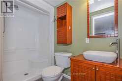 153 HALE STREET | London Ontario | Slide Image Thirteen