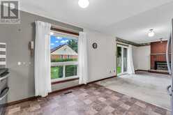 744 CLASSIC DRIVE | London Ontario | Slide Image Thirteen