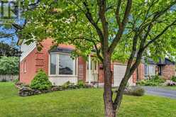 744 CLASSIC DRIVE | London Ontario | Slide Image Thirty-three