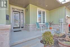 13 OAKWOOD LINKS LANE | Grand Bend Ontario | Slide Image Nine