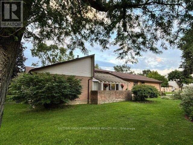 40 - 60 FIDDLERS GREEN ROAD London Ontario, N6H 4S7 - 3 Bedrooms Condo For Sale
