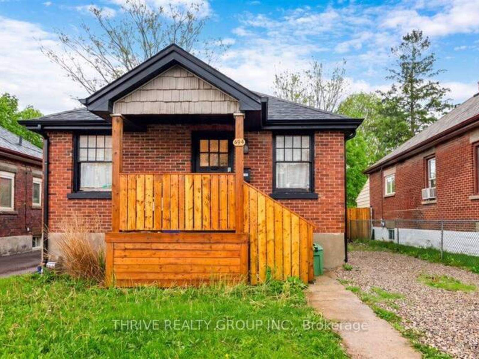 494 HIGHBURY AVENUE N, London, Ontario N5W 4K4