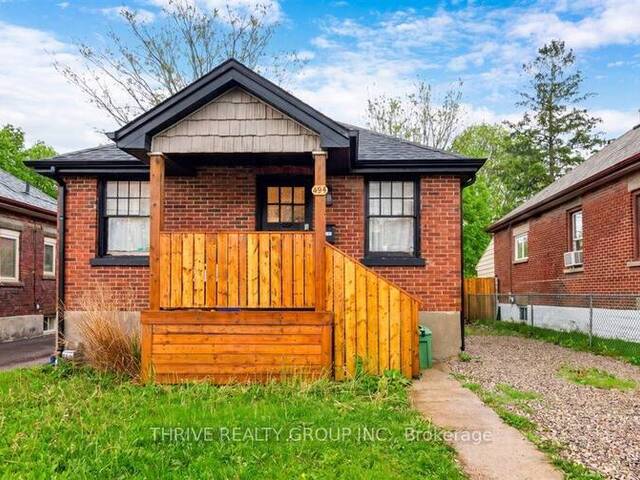 494 HIGHBURY AVENUE N London Ontario, N5W 4K4 - 2 Bedrooms Home For Sale